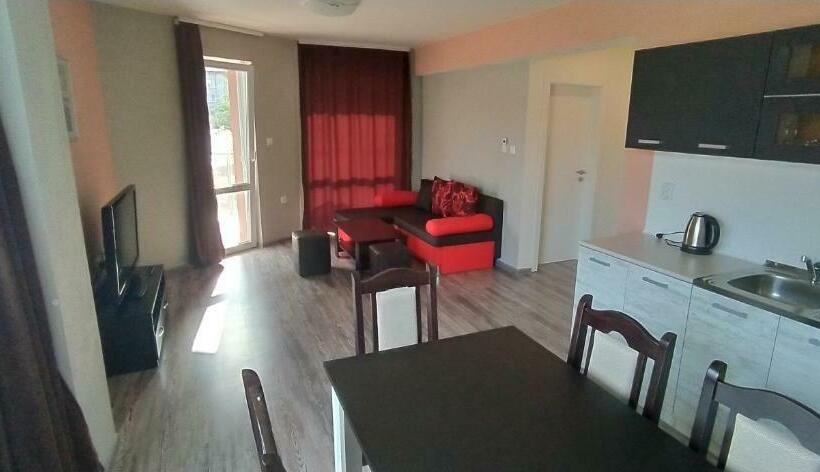 펜션 Guest Rooms Mery