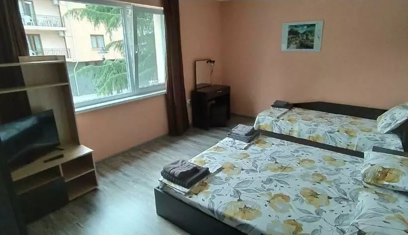 پانسیون Guest Rooms Mery