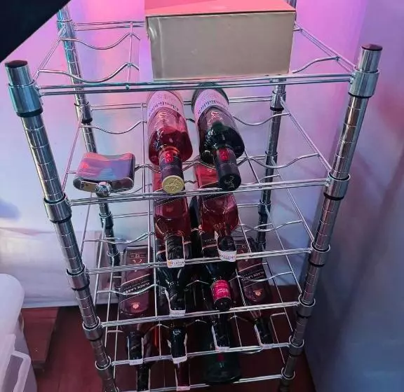 پانسیون Josephine S Bunker