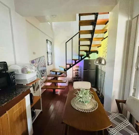 پانسیون Josephine S Bunker