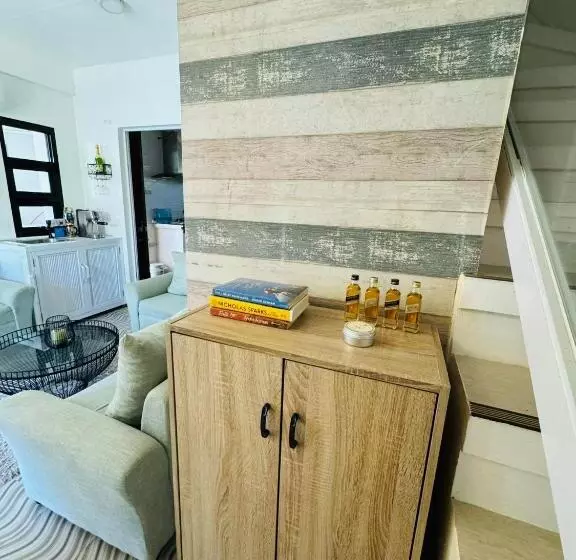 پانسیون Josephine S Bunker