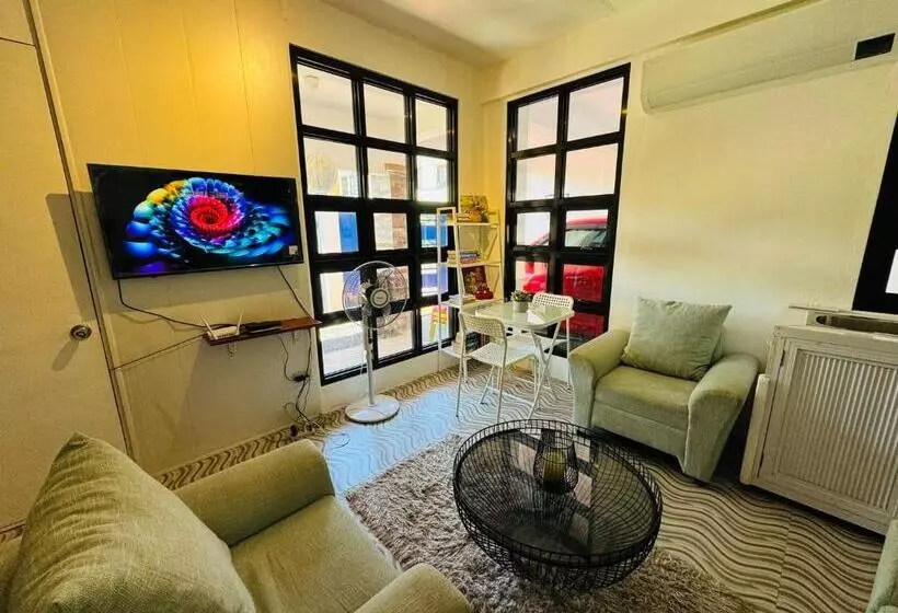 پانسیون Josephine S Bunker