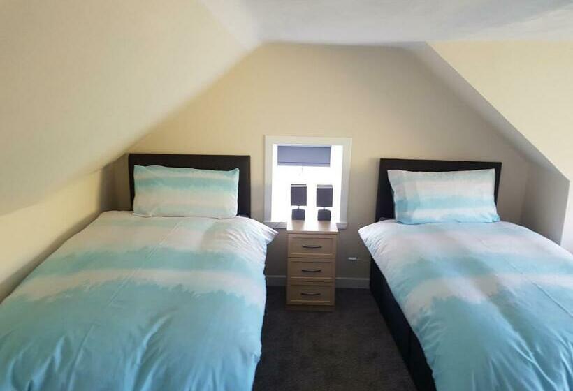 膳宿费 Ladyhill House