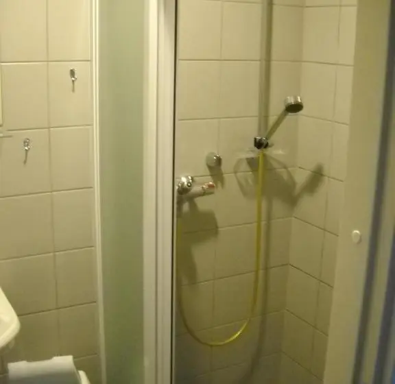 Pensió Saaremäe