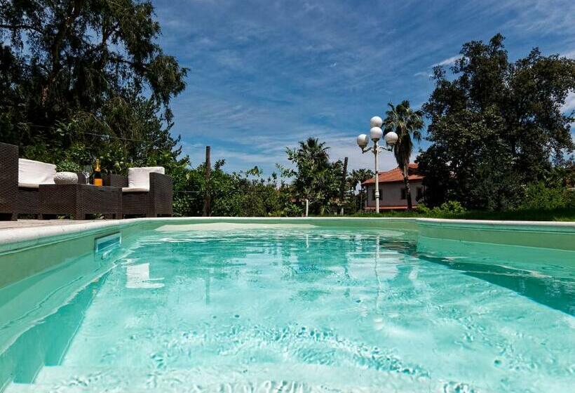 Bed and Breakfast Du Parc Boutique Home