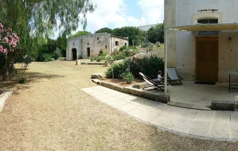 ベッドアンドブレックファースト Antica Masseria Pescu
