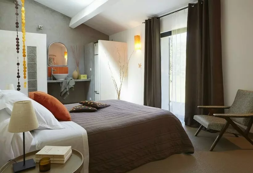 Aamiaismajoitus (B&B) Au Coin Des Figuiers