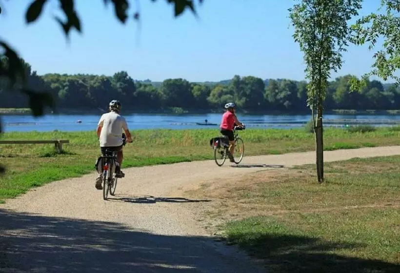 Aamiaismajoitus (B&B) Le Petit Hureau