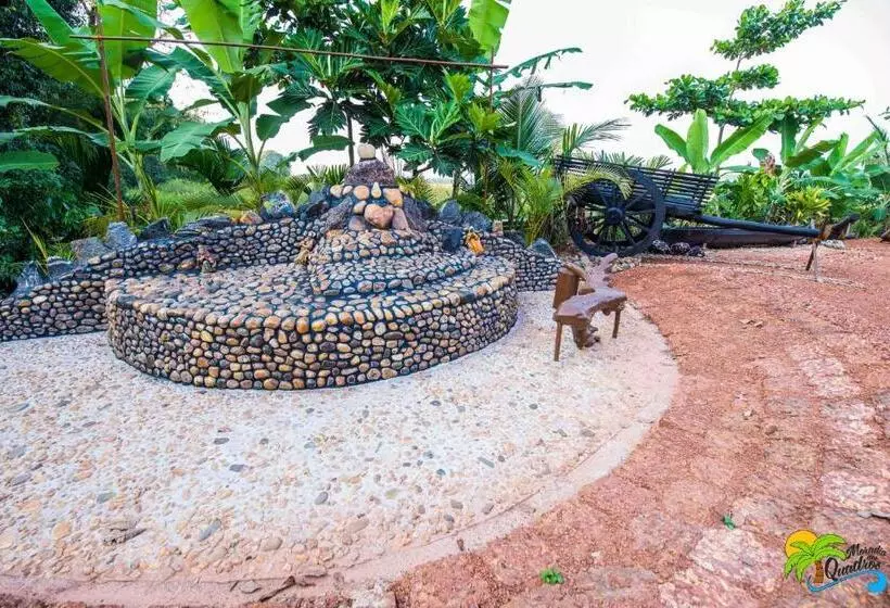 Bed and Breakfast Moradia Dos Quadros