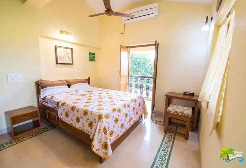 Bed and Breakfast Moradia Dos Quadros
