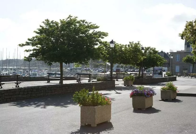 Aamiaismajoitus (B&B) Villa Belmont