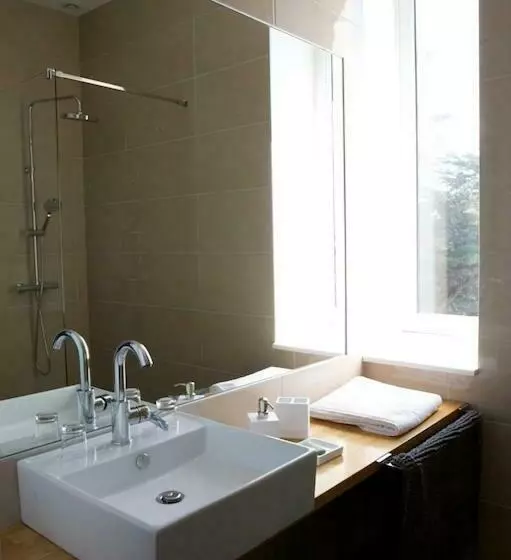 Aamiaismajoitus (B&B) Villa Belmont