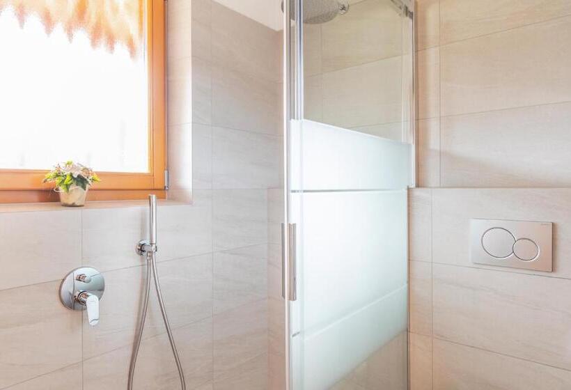 בית מלון כפרי Erna