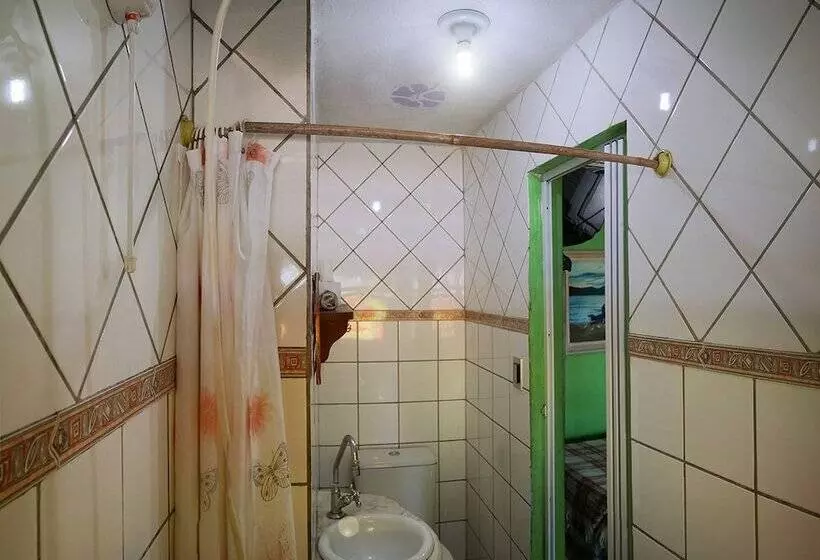 پانسیون Golfinho Tropical Hostel E Pousada