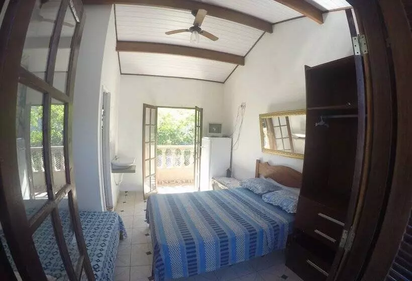 پانسیون Golfinho Tropical Hostel E Pousada