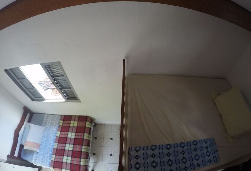 ペンション Golfinho Tropical Hostel E Pousada