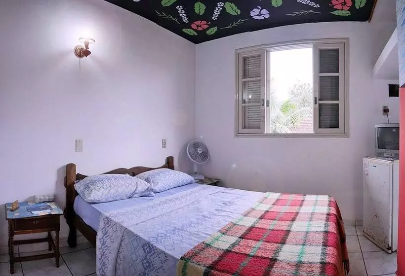 پانسیون Golfinho Tropical Hostel E Pousada