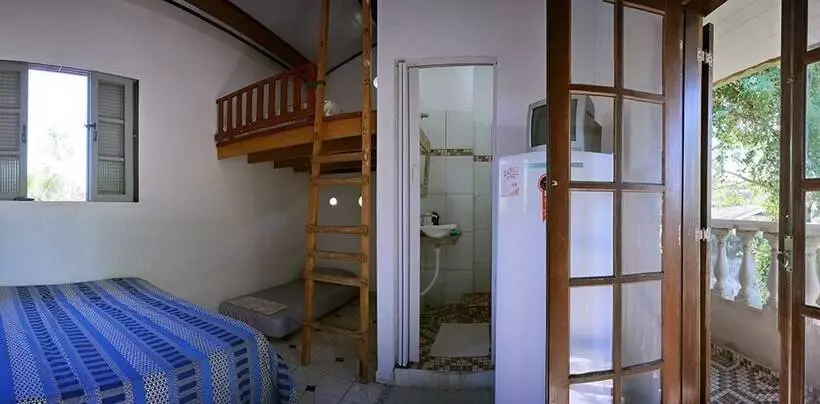 پانسیون Golfinho Tropical Hostel E Pousada