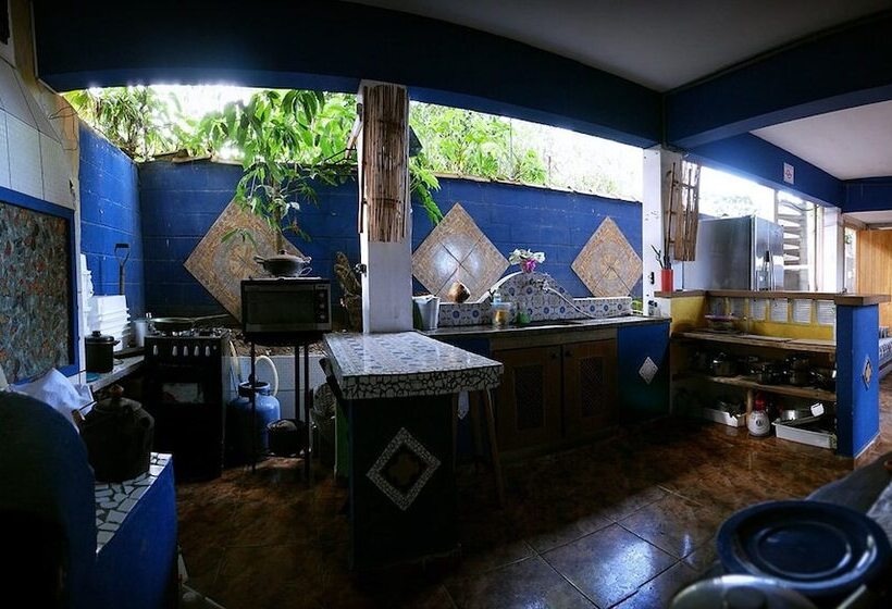 ペンション Golfinho Tropical Hostel E Pousada