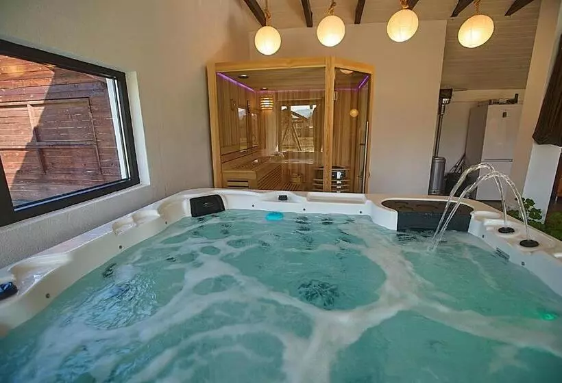 ペンション Insula Christiana