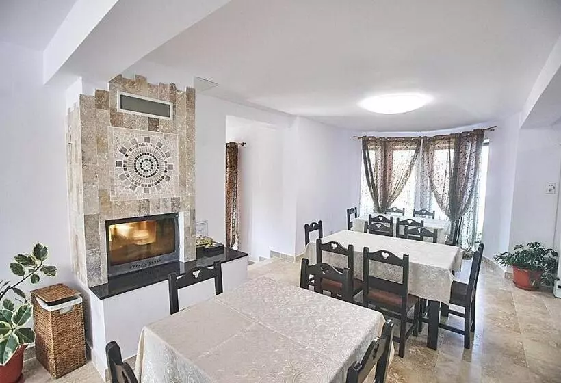 ペンション Insula Christiana