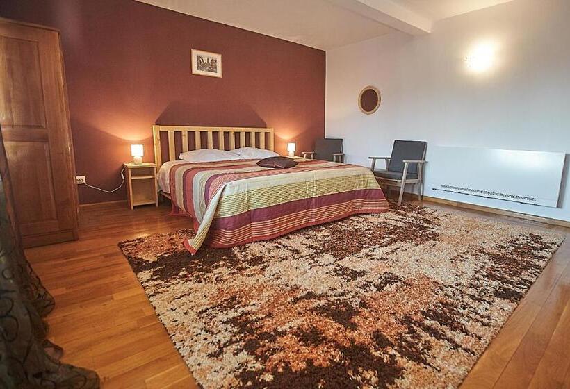 بنسيون Insula Christiana