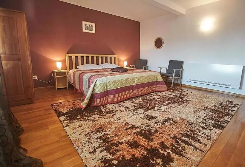 ペンション Insula Christiana