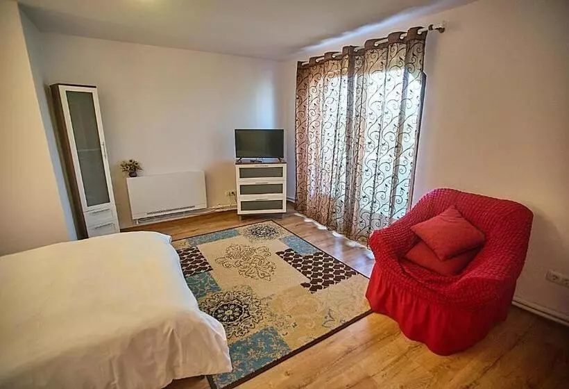 ペンション Insula Christiana