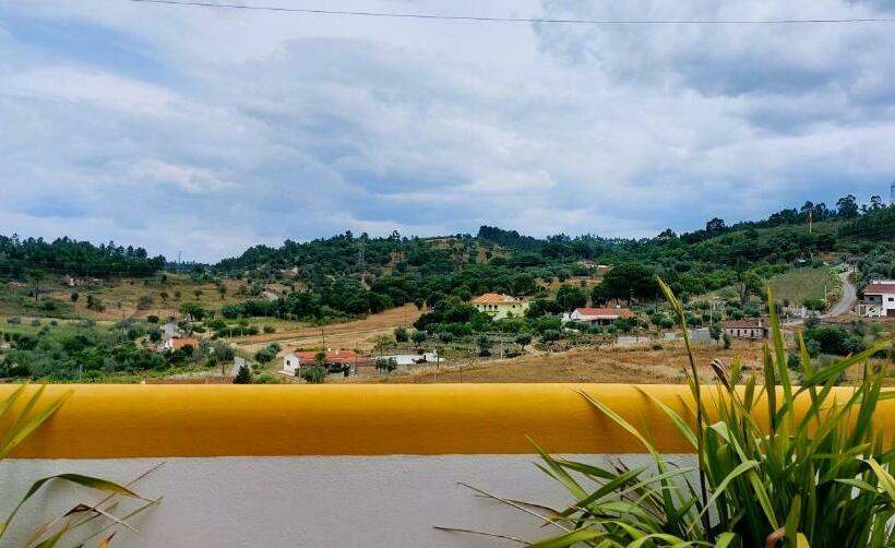 بنسيون Quinta Do Feonix