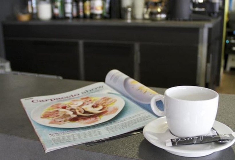 ホテル B&b Hôtel Lorient Ploemeur