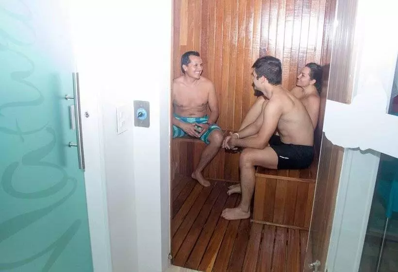 Отель Central Plaza Medellin