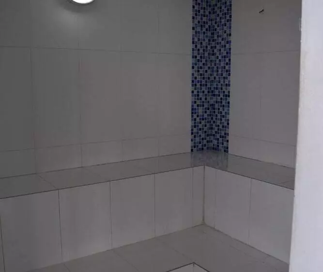 Отель Central Plaza Medellin