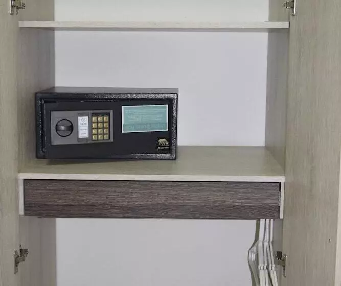 Отель Central Plaza Medellin