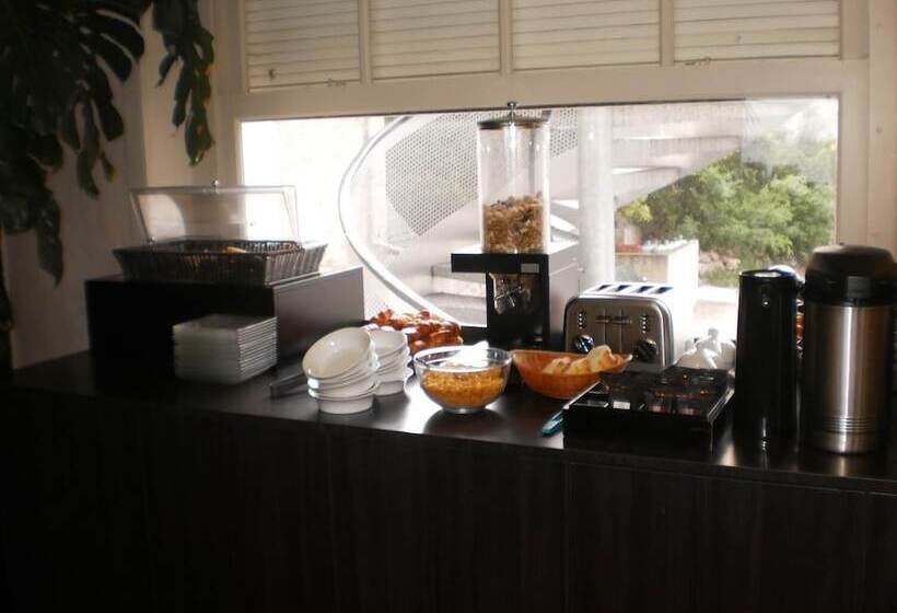 Otel De La Plage D Erquy