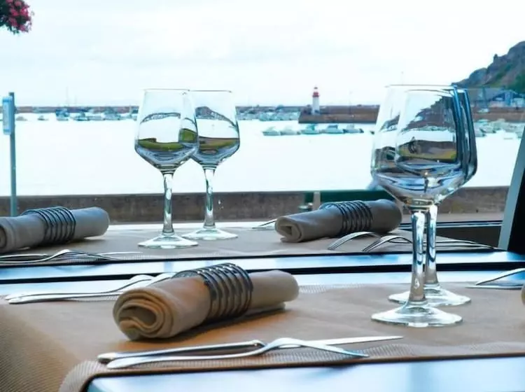 فندق De La Plage D Erquy