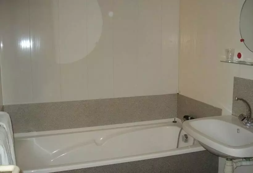 فندق De La Plage D Erquy