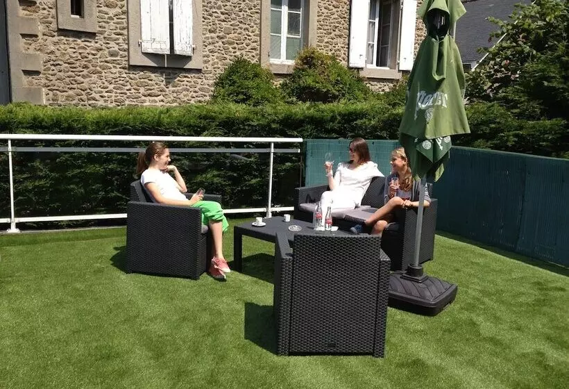 Отель De La Plage