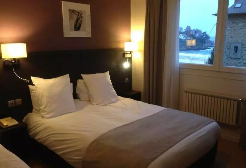 Отель De La Plage