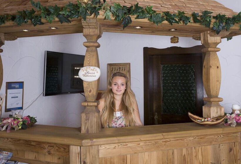 فندق Garni Zimmermann