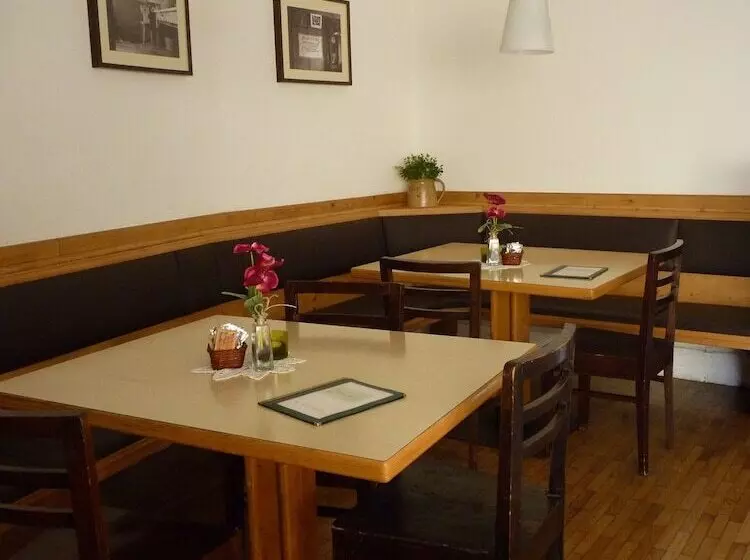 Отель Gasthof Albergo Kreuzwirt