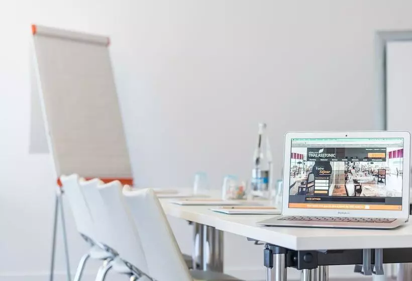 هتل Hôtel Valdys Thalasso & Spa Beau Rivage