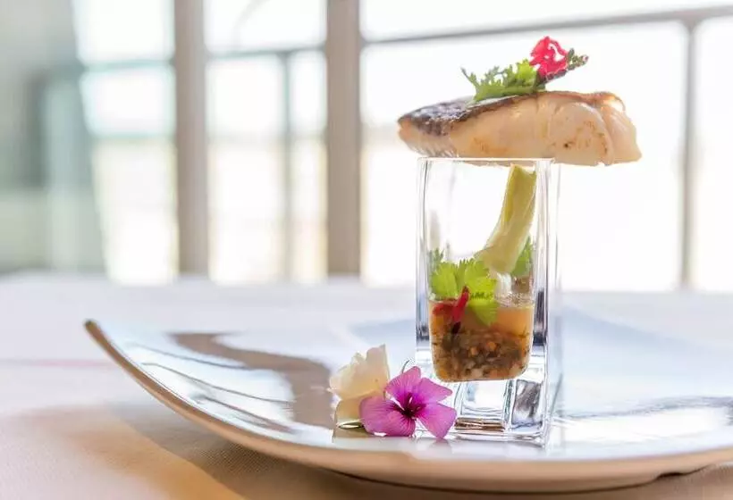 هتل Hôtel Valdys Thalasso & Spa Beau Rivage