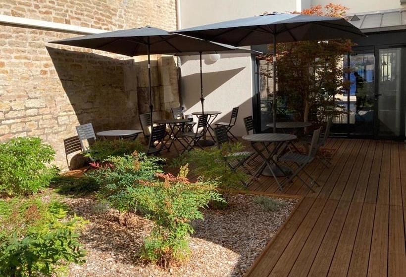 فندق Hôtel Des Halles