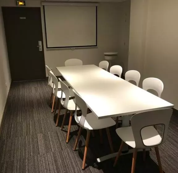 בית מלון כפרי Hôtel Des Halles