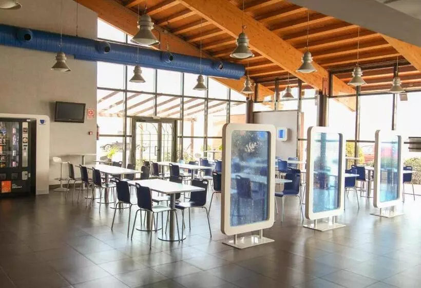 هتل Ibis Budget Madrid Alcalá De Henares La Dehesa