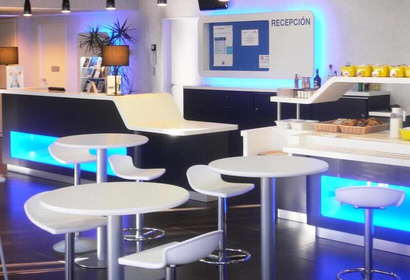 ホテル Ibis Budget Madrid Alcalá De Henares La Dehesa