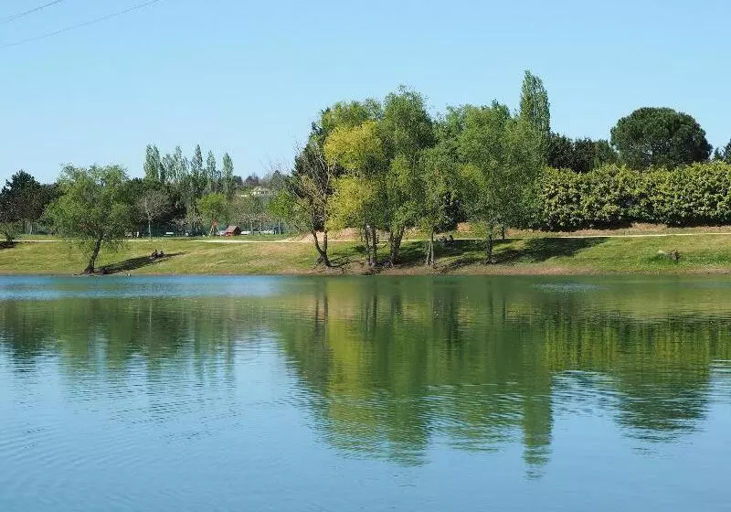 בית מלון כפרי Ibis Budget Marmande