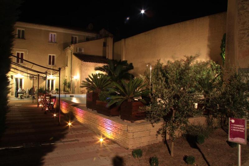 Отель Logis Hôtel La Bastide D Entraigues