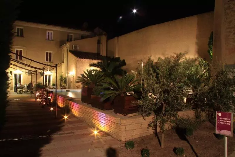 호텔 Logis Hôtel La Bastide D Entraigues