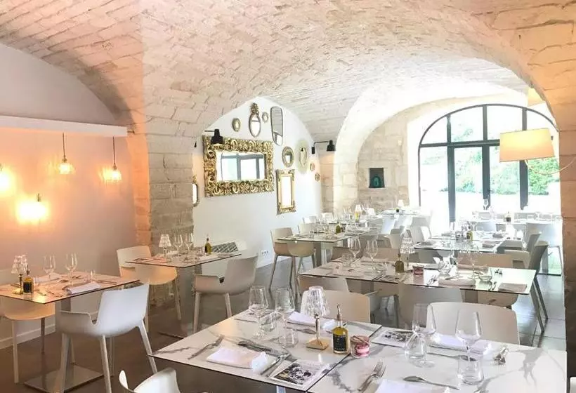 Отель Le Mas Du Terme